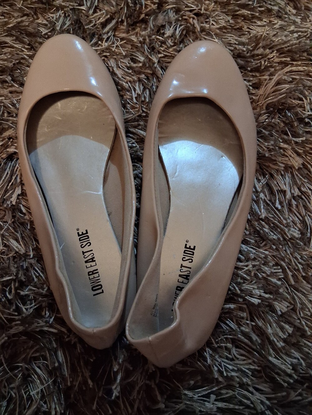Womens LOWER EAST SIDE Size 7 Beige Patent Ballet Flats